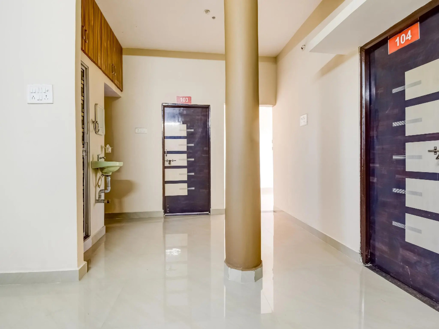 The Highway Inn by OYO Rooms