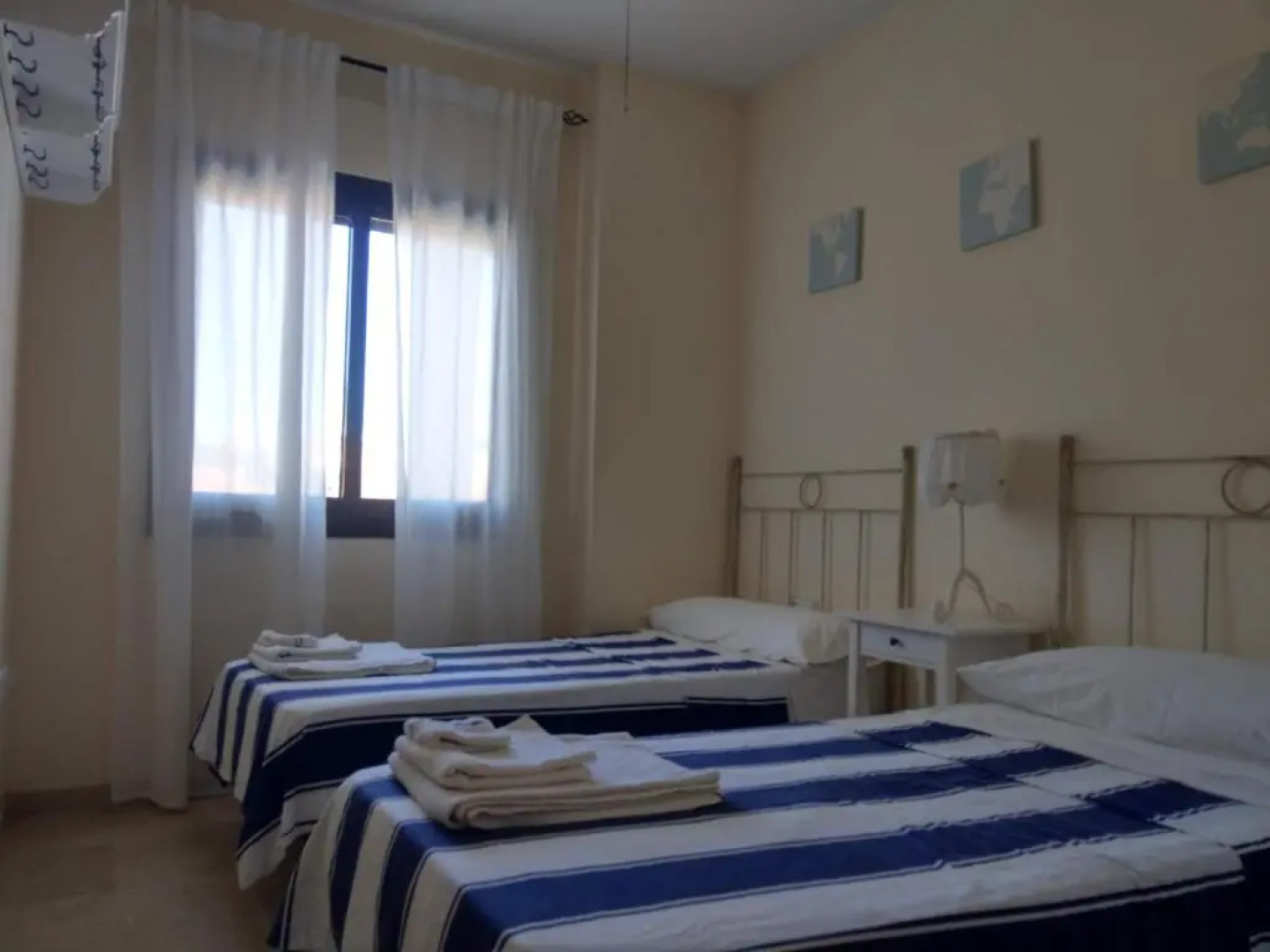 Marina De La Duquesa Apartment