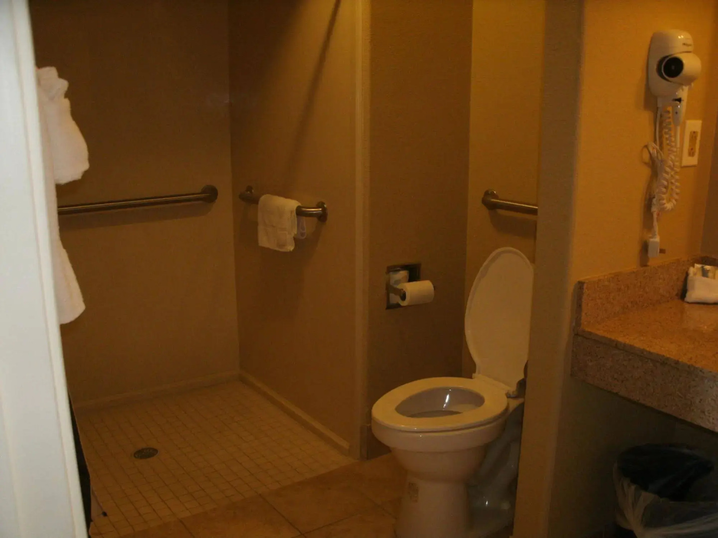 The Admiralty Suites & Inn Memphis Millington