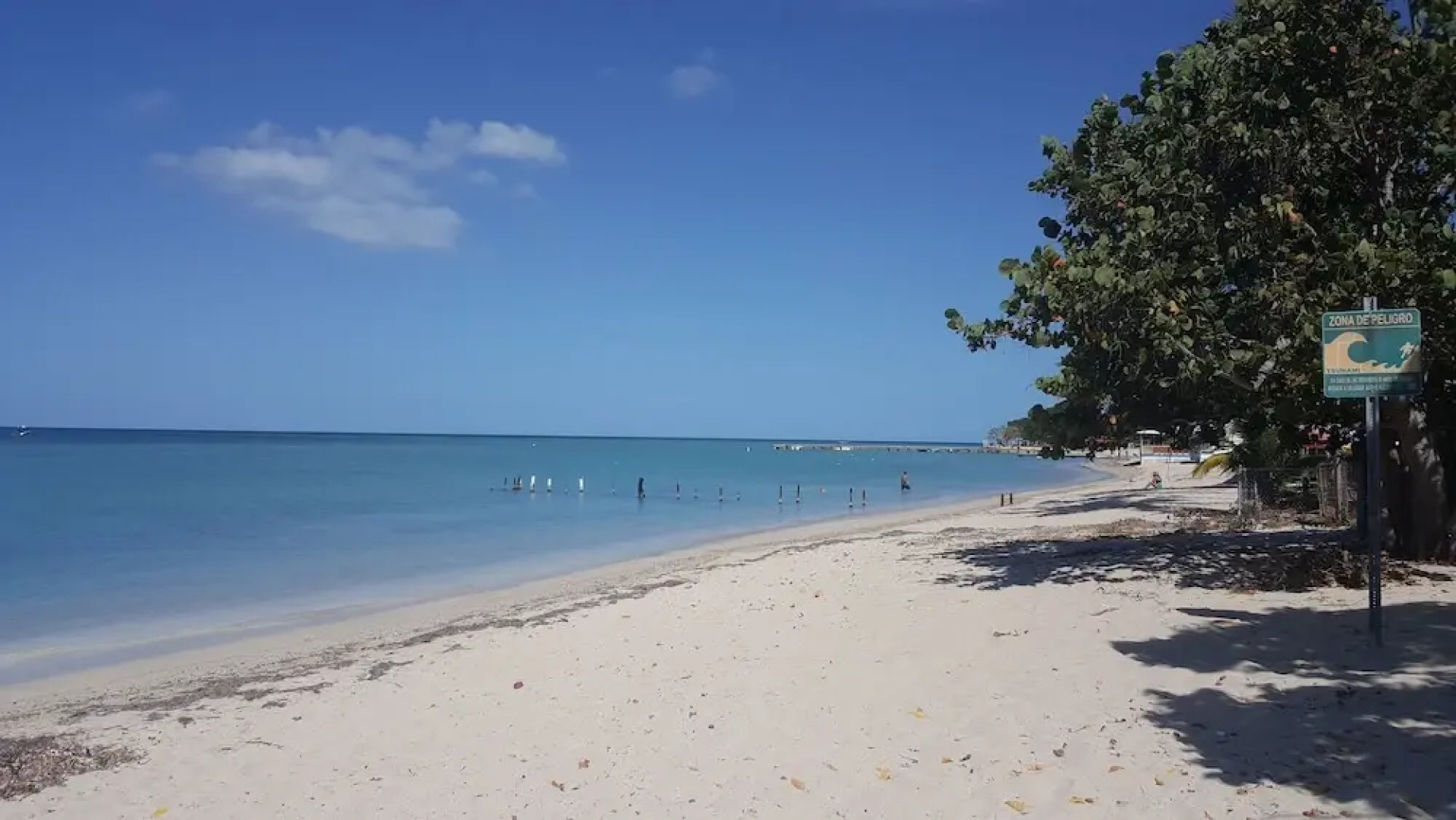 Luichy's Seaside Hotel
