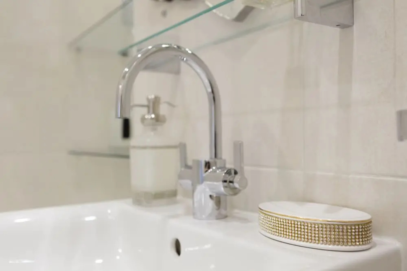 Burlington Beach Apartments