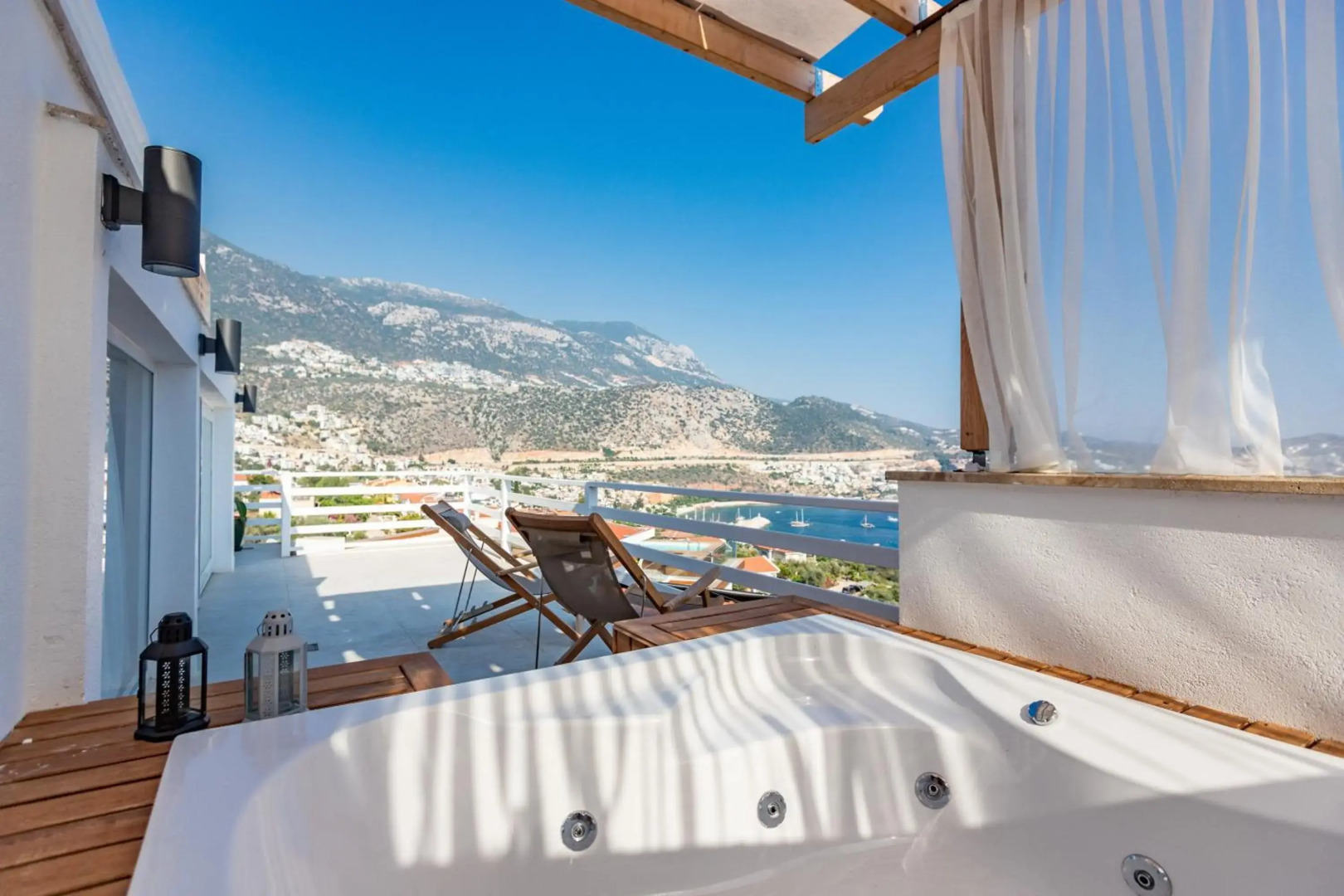 Kalkan Saray Suites - Adults Only