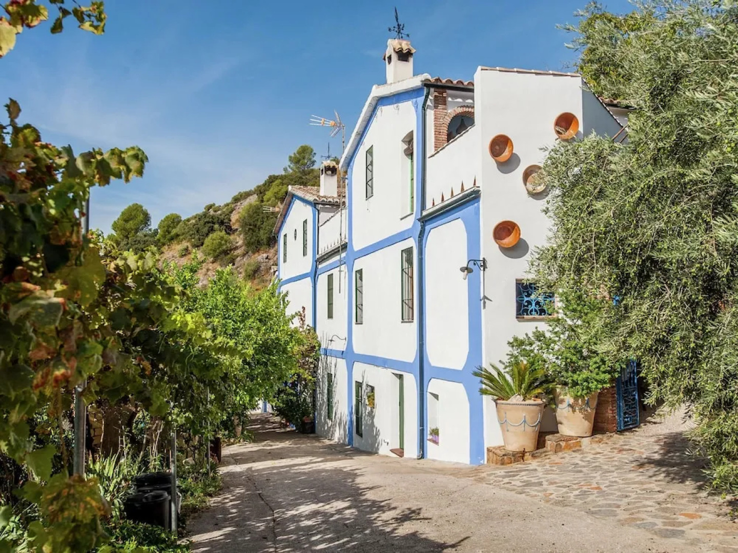 Rustic Cottage in Rute With Swimming Pool