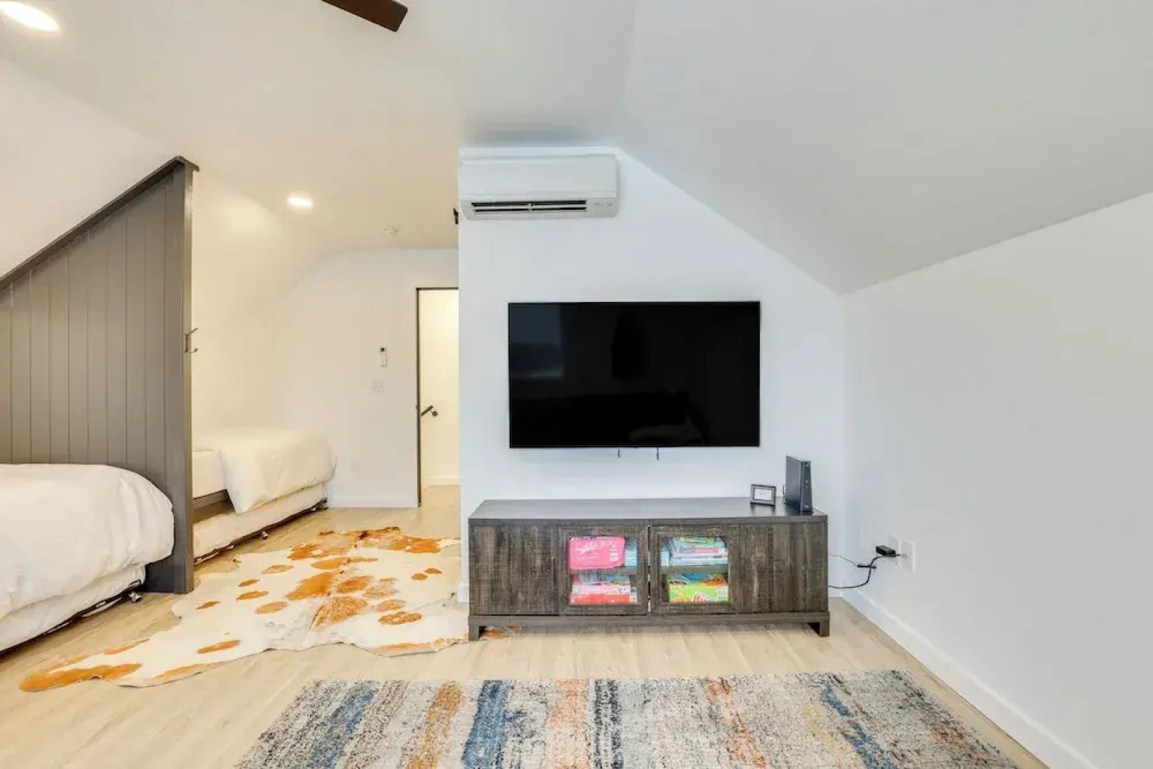 Family-friendly Donnelly Home w/ Private Hot Tub!