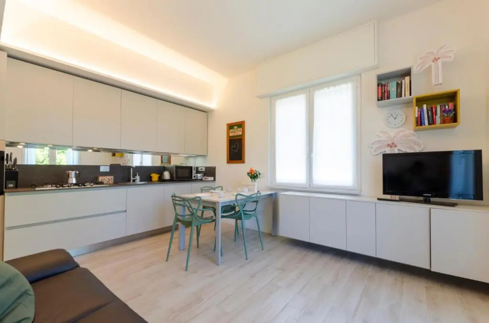 JOIVY Apt For 4, Near Centre, Beach And Train Station