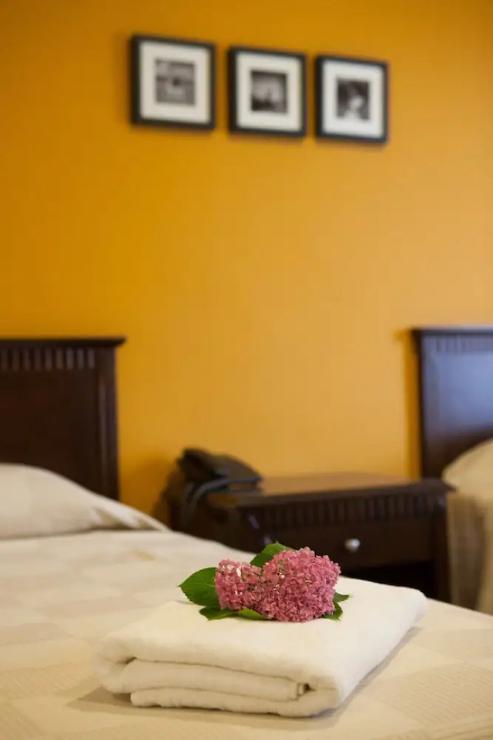 The Yellow House BED&BREAKFAST By South City Housing Pvt Ltd