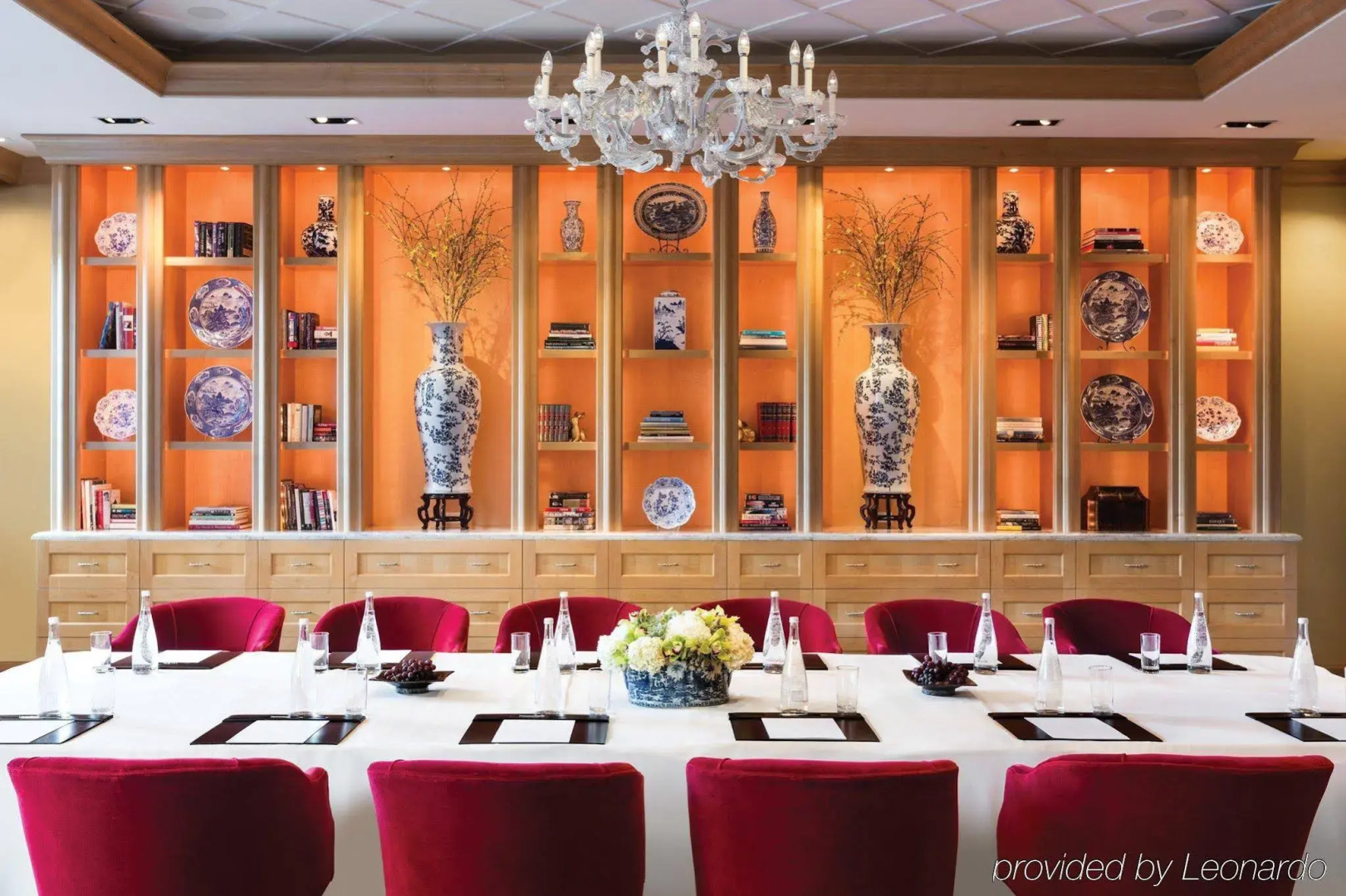 Отель Four Seasons at Westlake Village