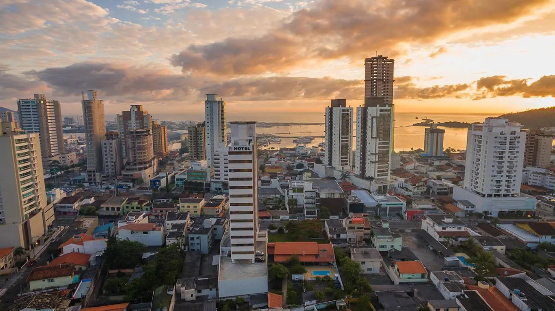 Innovare Slim Hotel Itajaí