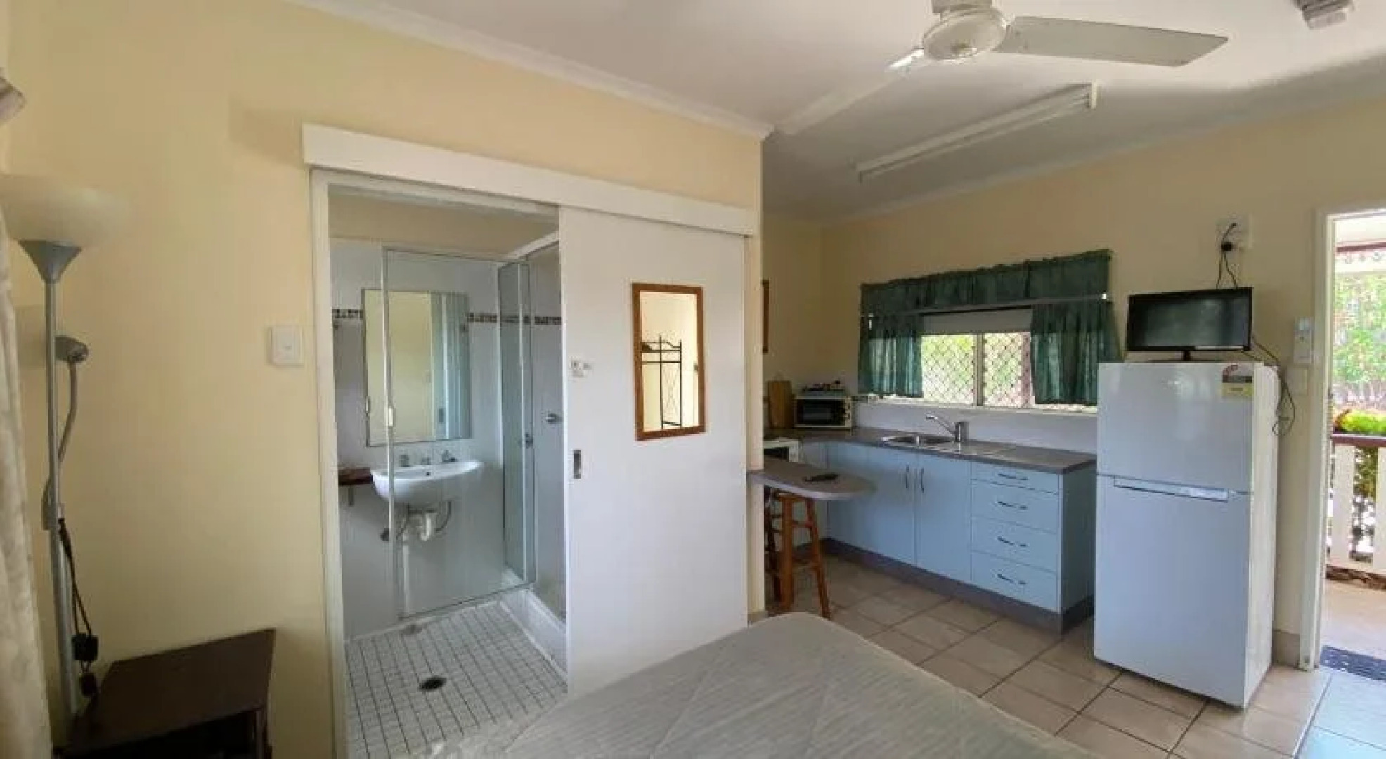 Cooktown Motel and Pams Place Hostel