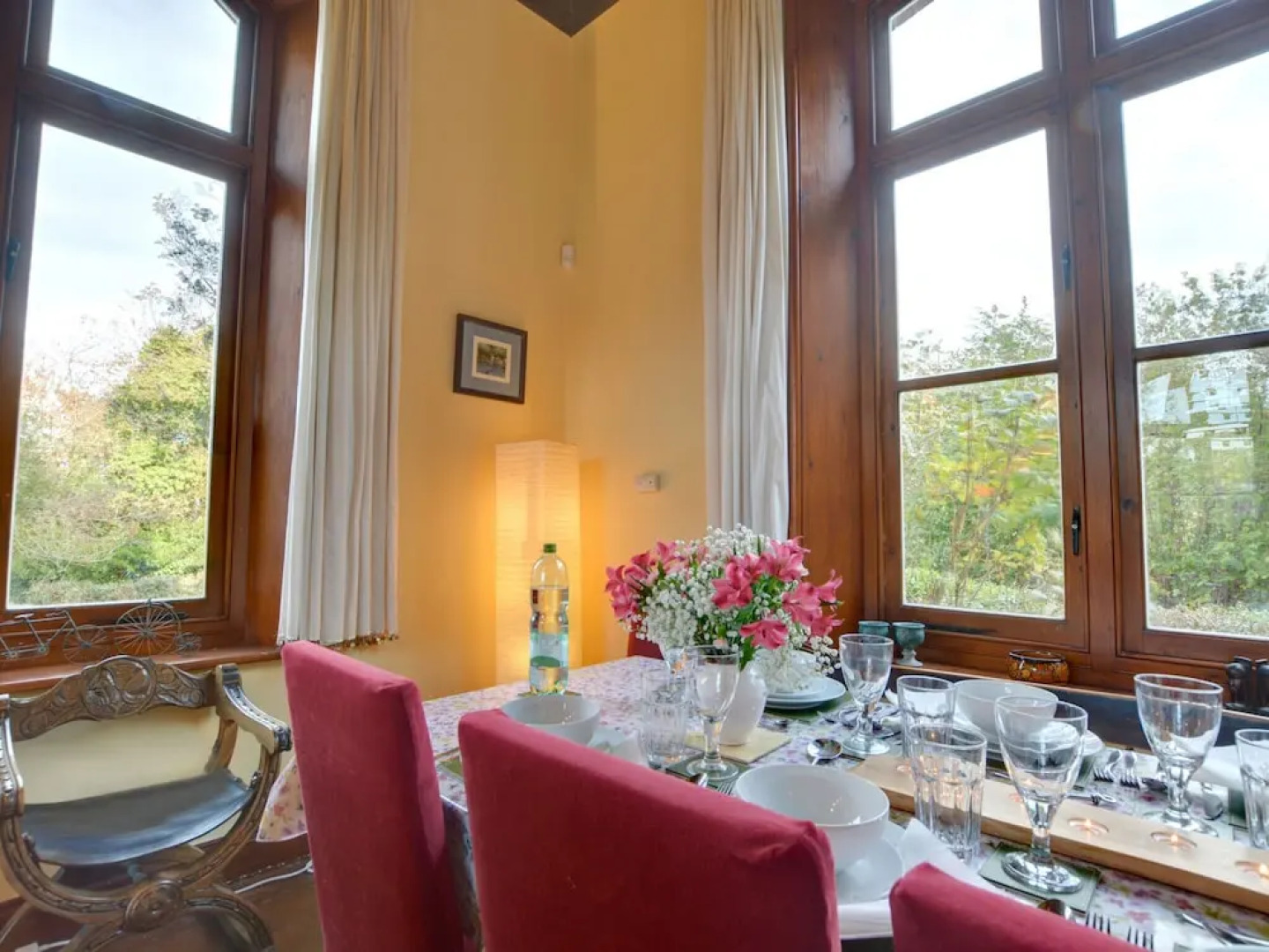 Unique Mansion in Battle with Garden near City Center