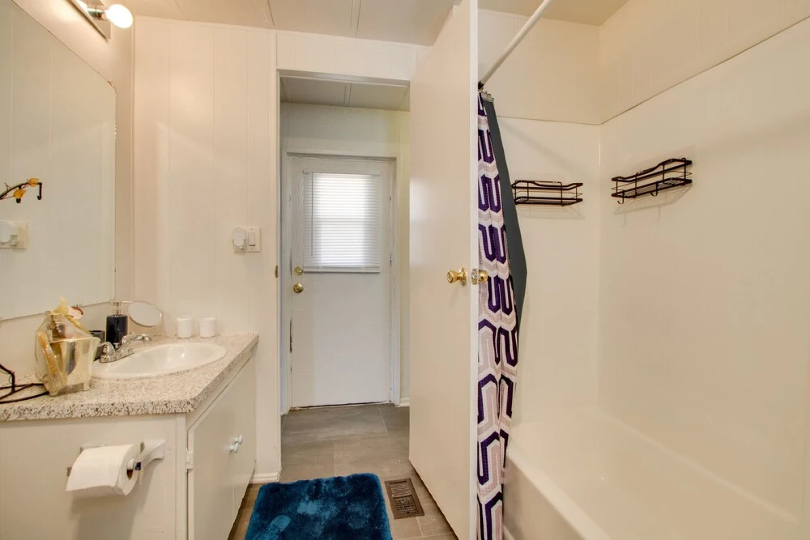 Rosamond Vacation Rental w/ Grill, Near Vineyards!