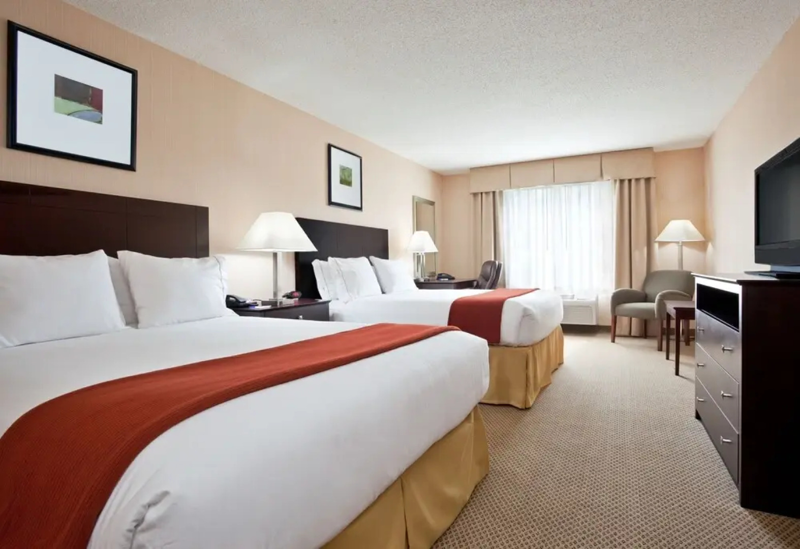 Holiday Inn Express And Suites Dayton North Tipp C