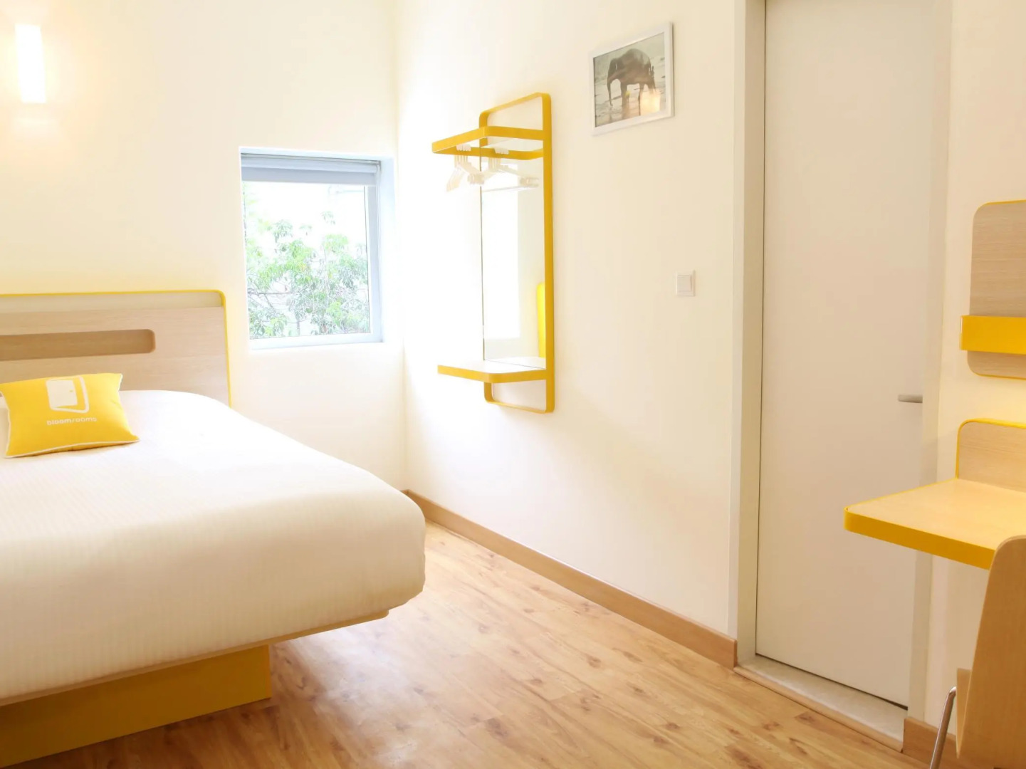 Bloomrooms @ New Delhi Railway Station