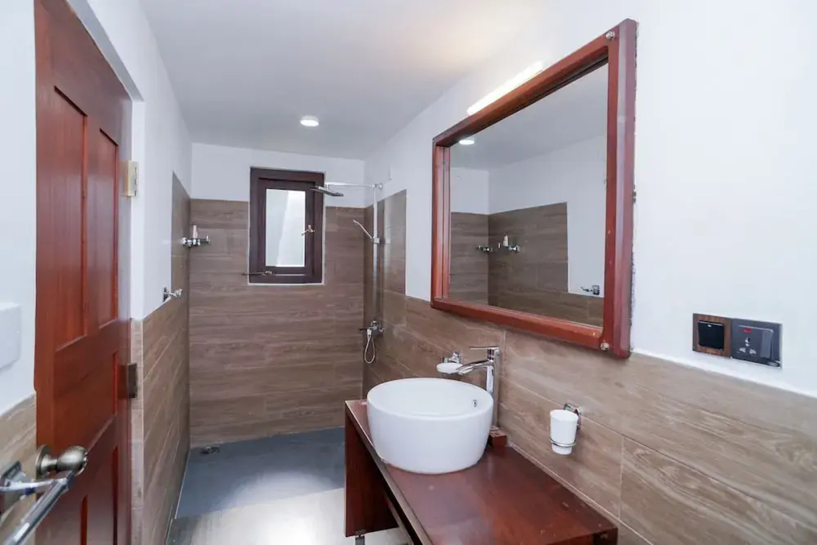 OYO 549 Pinipahana Walauwa