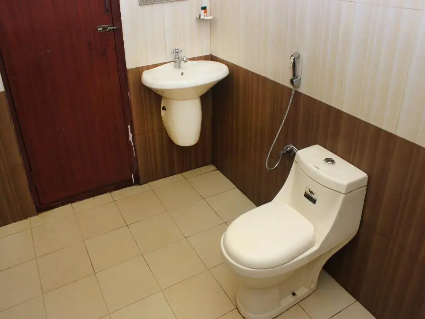 Ashly's Residency by OYO Rooms