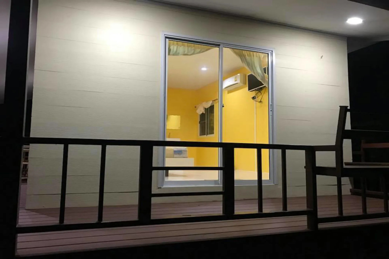 Baan Phuean Koh Kood