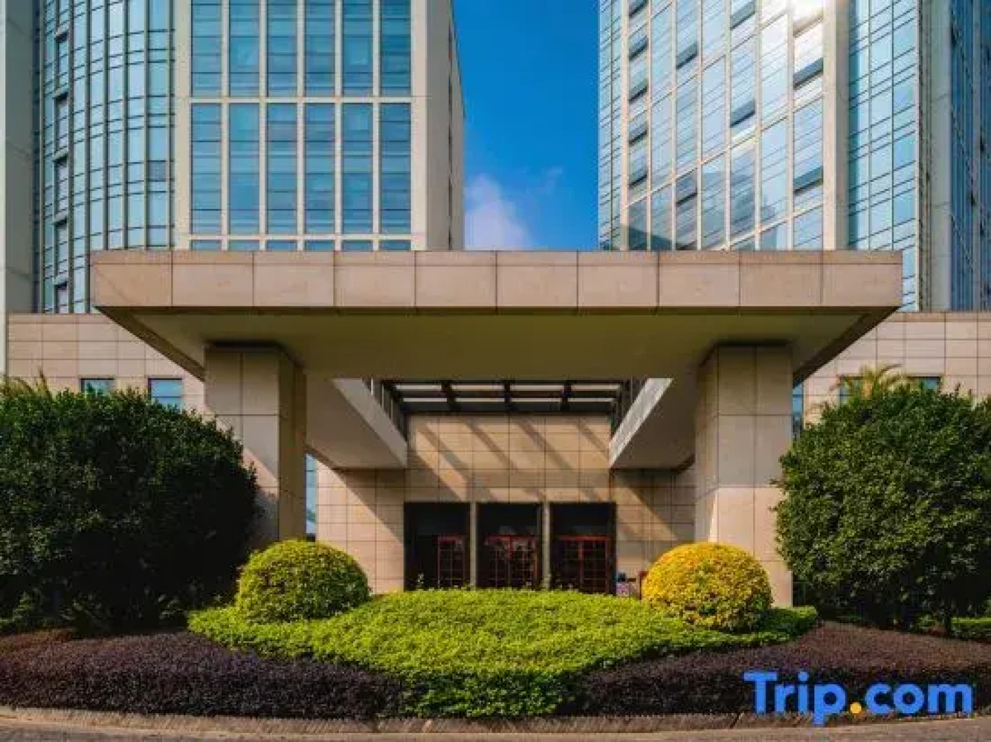 Kun City Resort & Spa