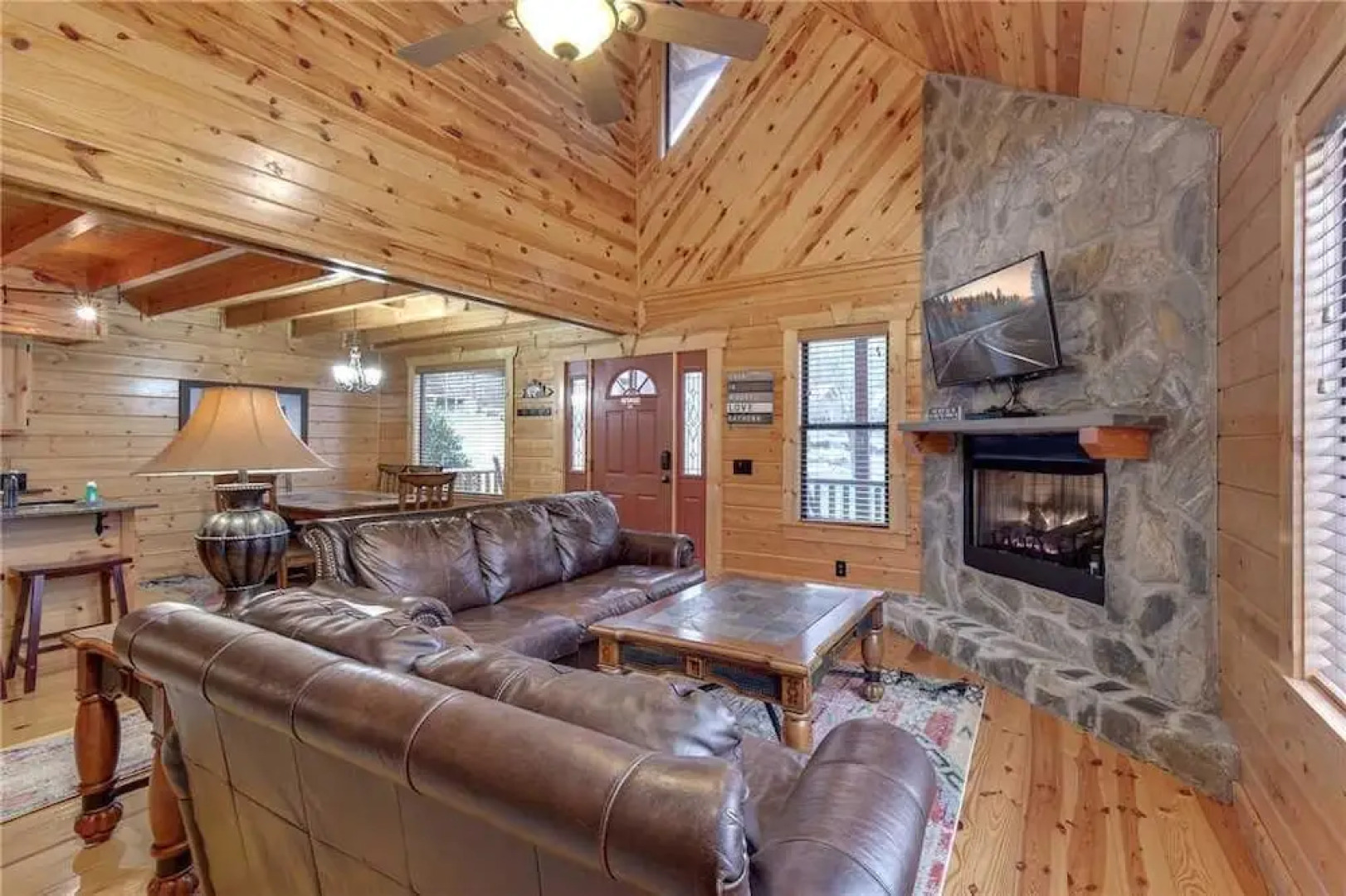 Easy As Pie - Three Bedroom Cabin