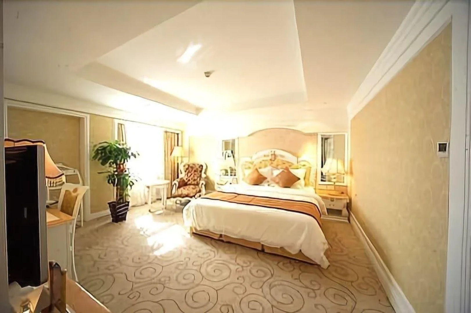 Winner International Hotel