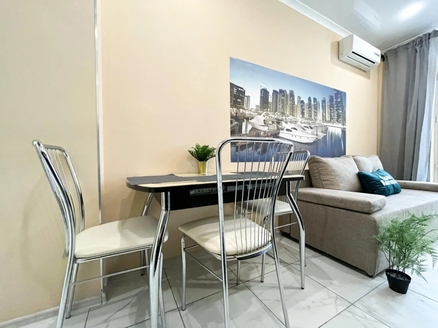 Апартаменты в переулке Гвардейский 13