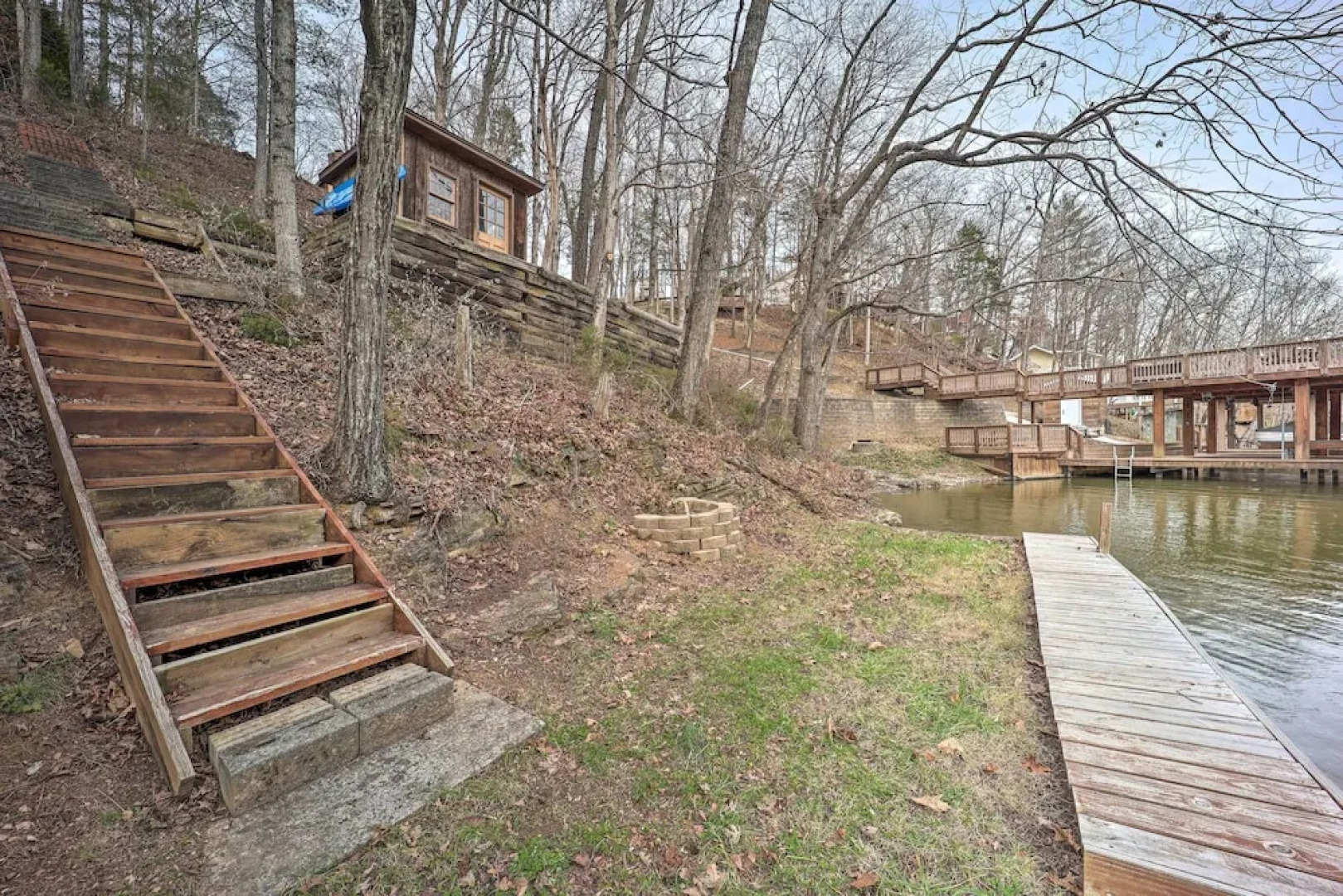 Relaxing Retreat w/ Private Dock on Claytor Lake!