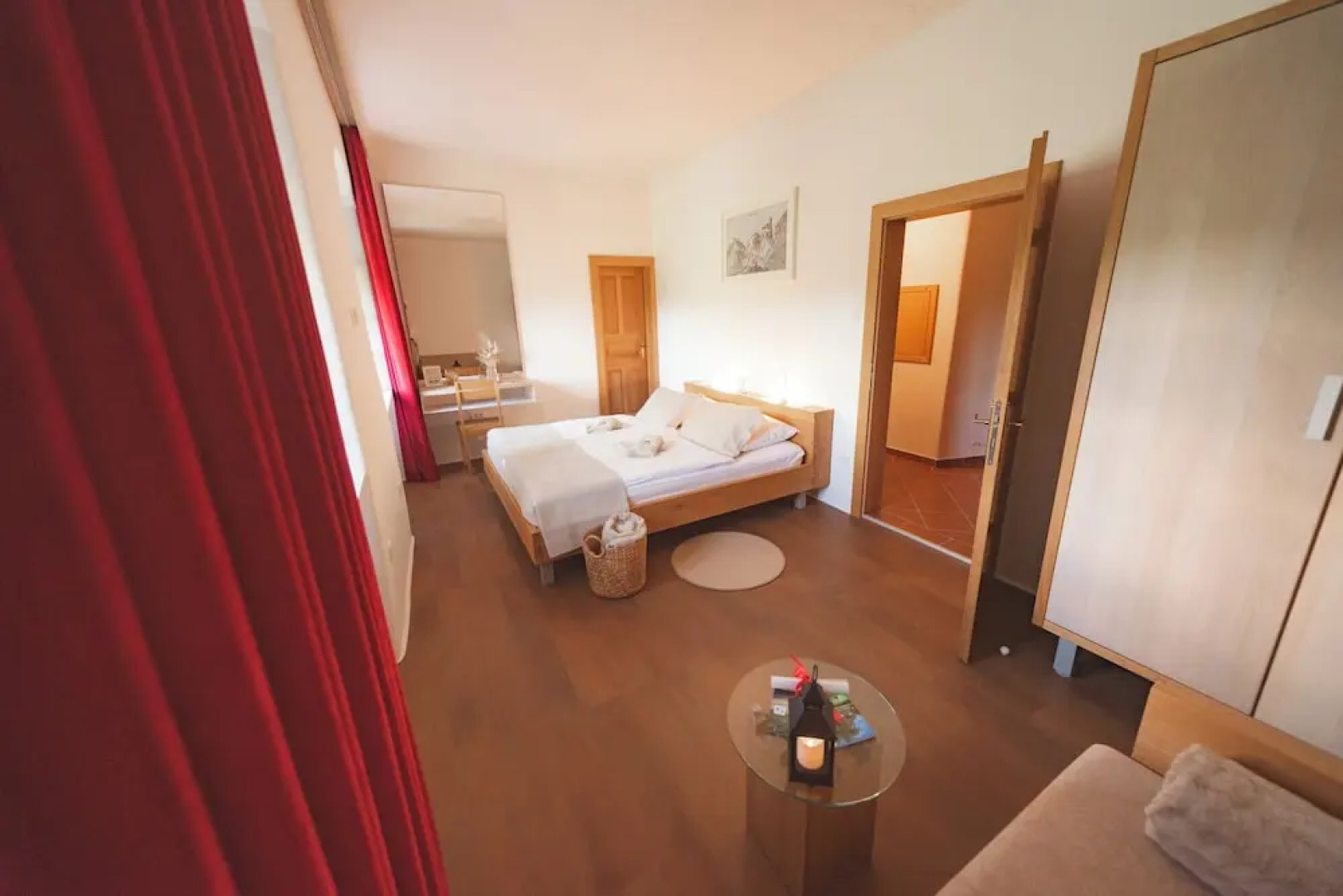 Rooms & Apartments Podsreda Castle