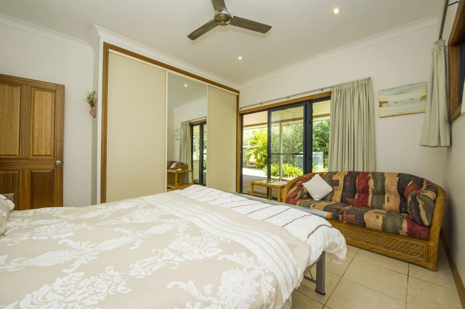Magnetic Island Bed And Breakfast