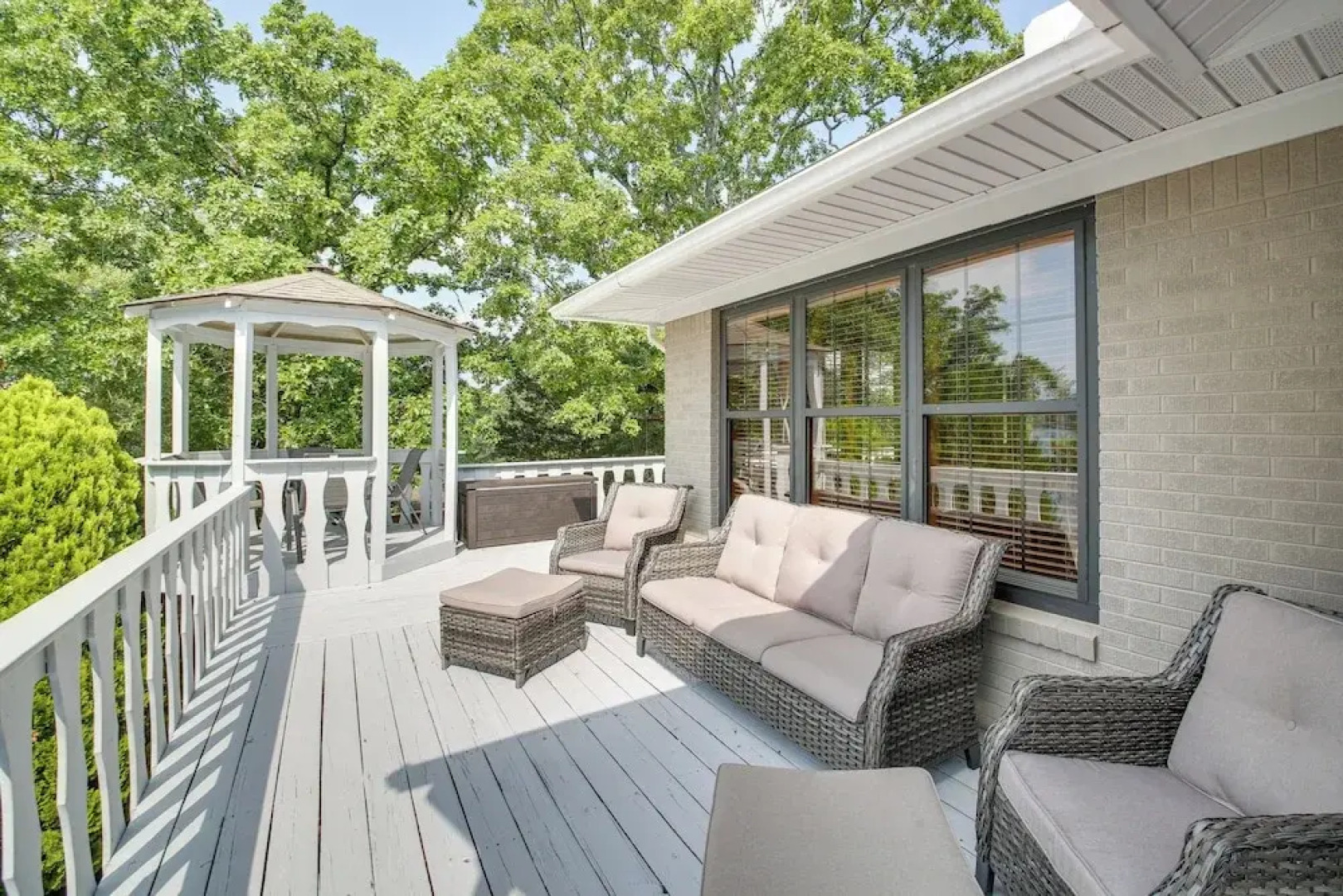 Private Pool: Lakefront Home in Hot Springs!