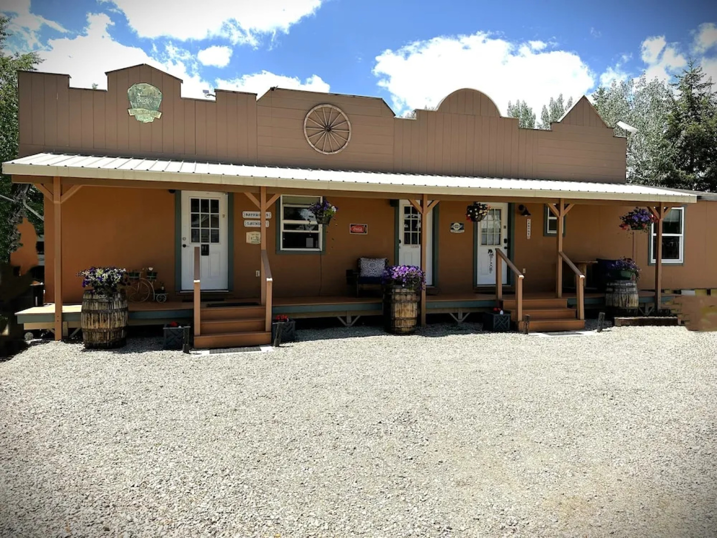 Travellers Rest Cabins and RV Park