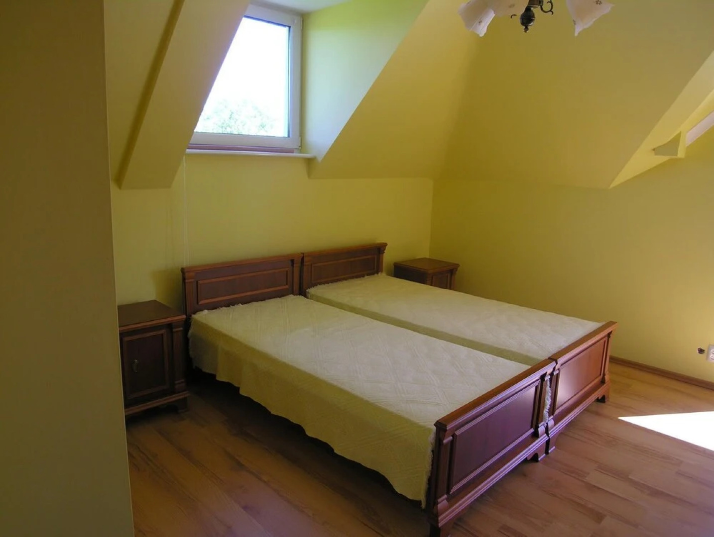 Amazing Home in Rowy With 4 Bedrooms