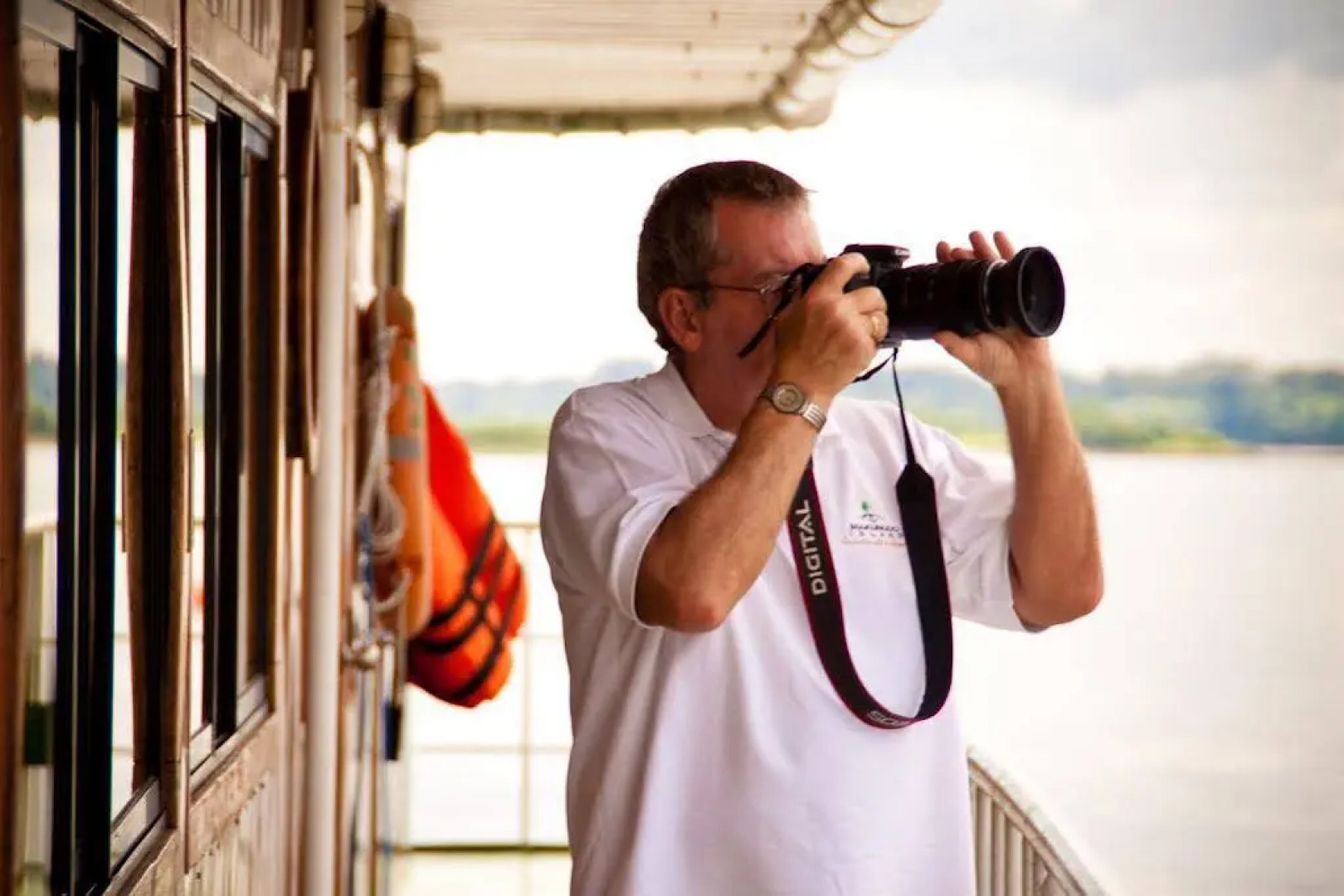 Manatee Amazon Explorer
