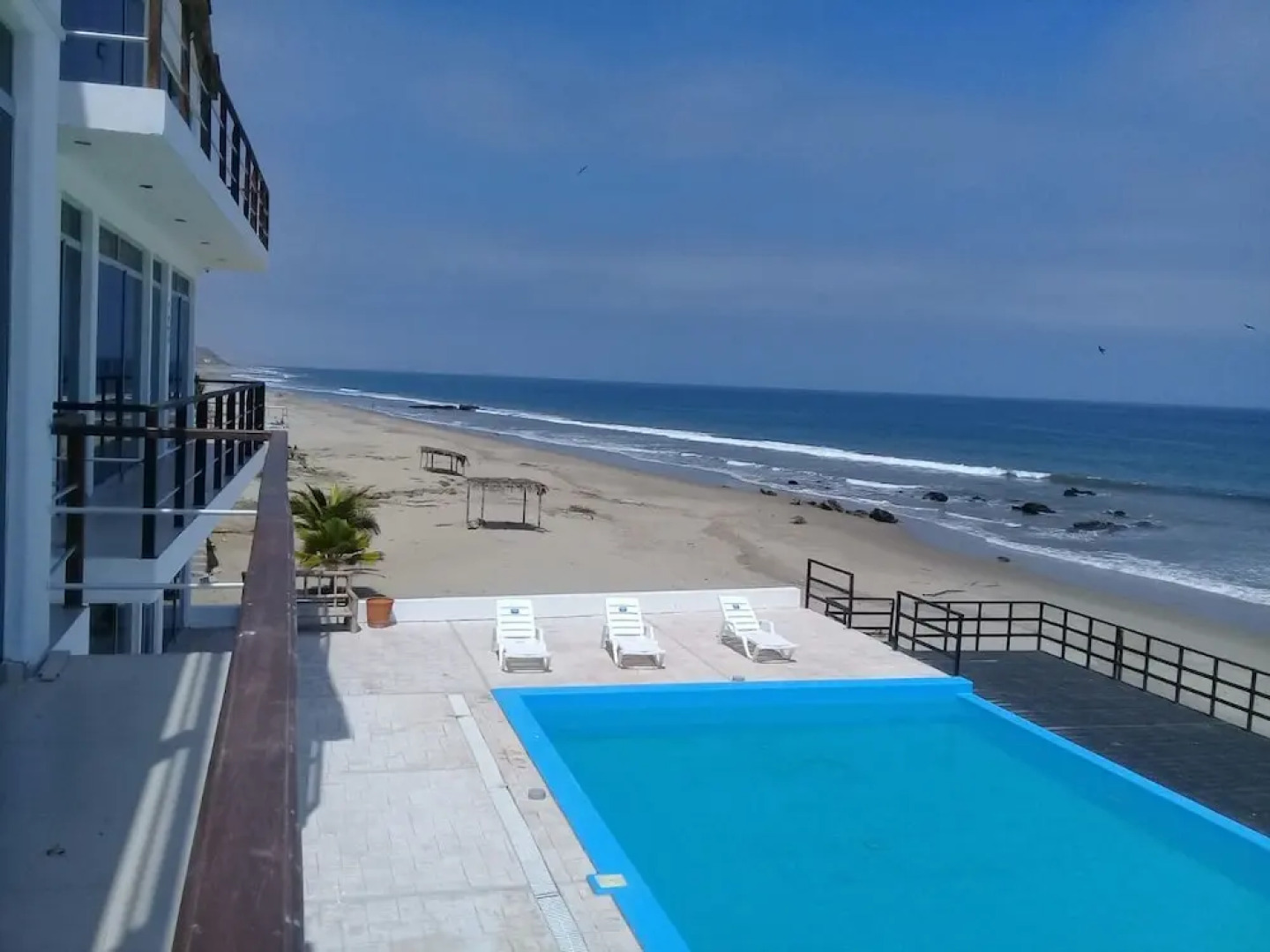 Peru Hosting De Punta Sal