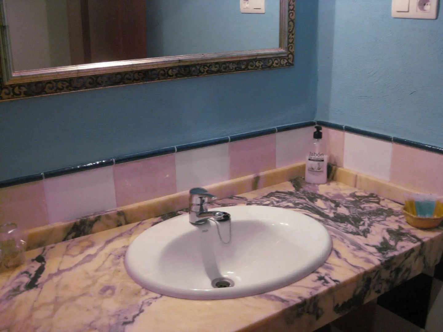 El cascapeñas de la alpujarra