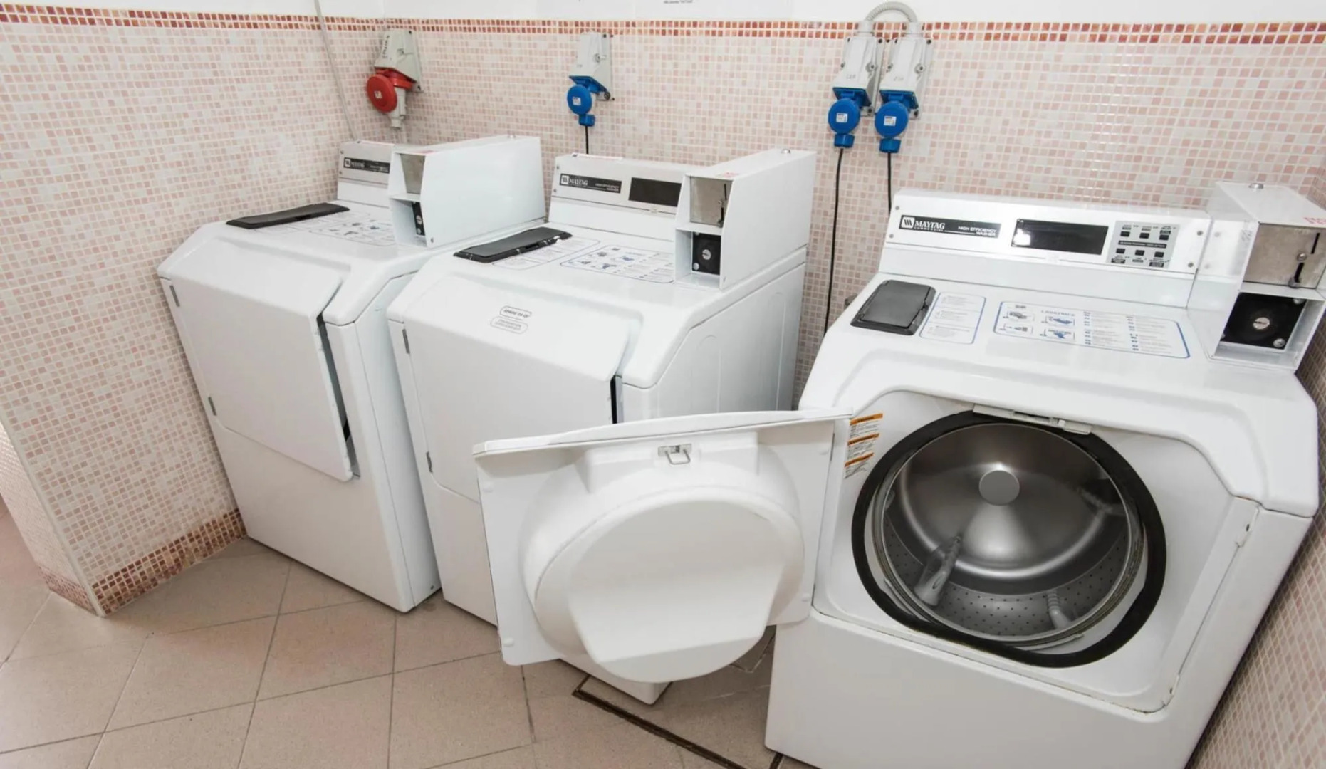 Happy Village & Camping