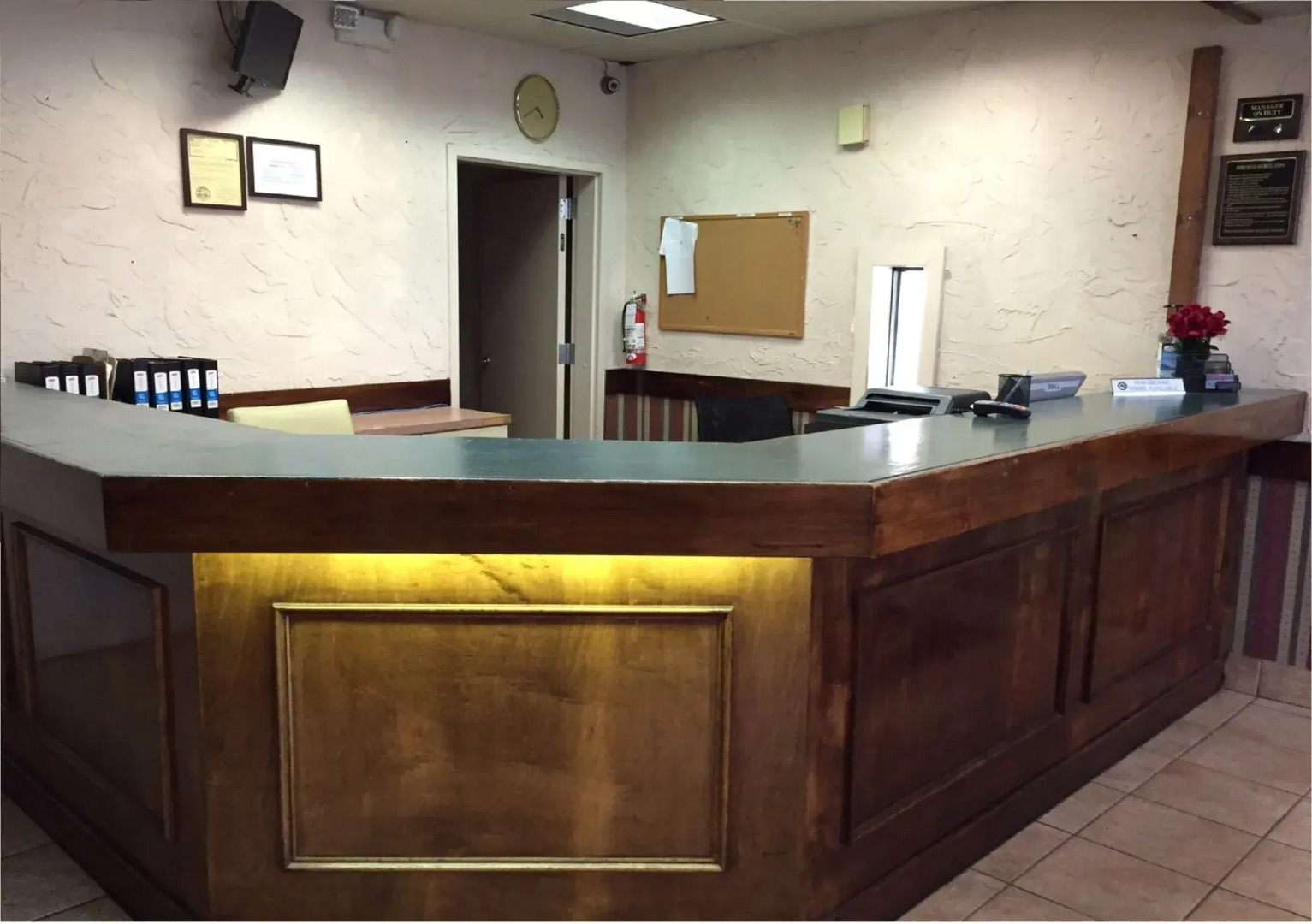 Magnuson Hotel Columbia