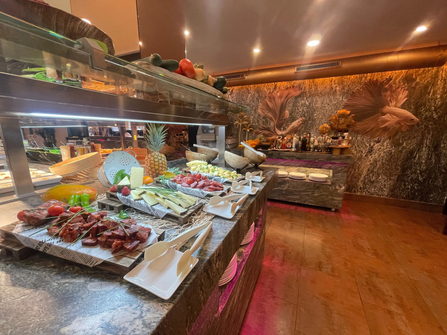 ON ALETA ROOM designed for adults