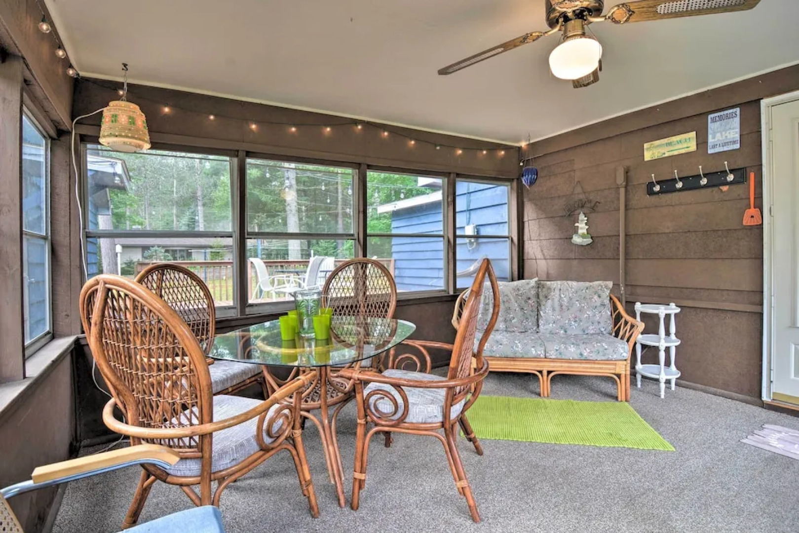 Roscommon Cabin w/ Fire Pit: Walk to Higgins Lake!