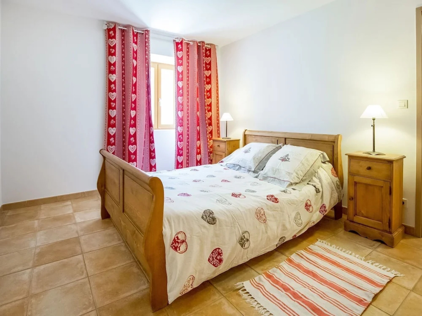 Charming Holiday Home In Montclus with Terrace