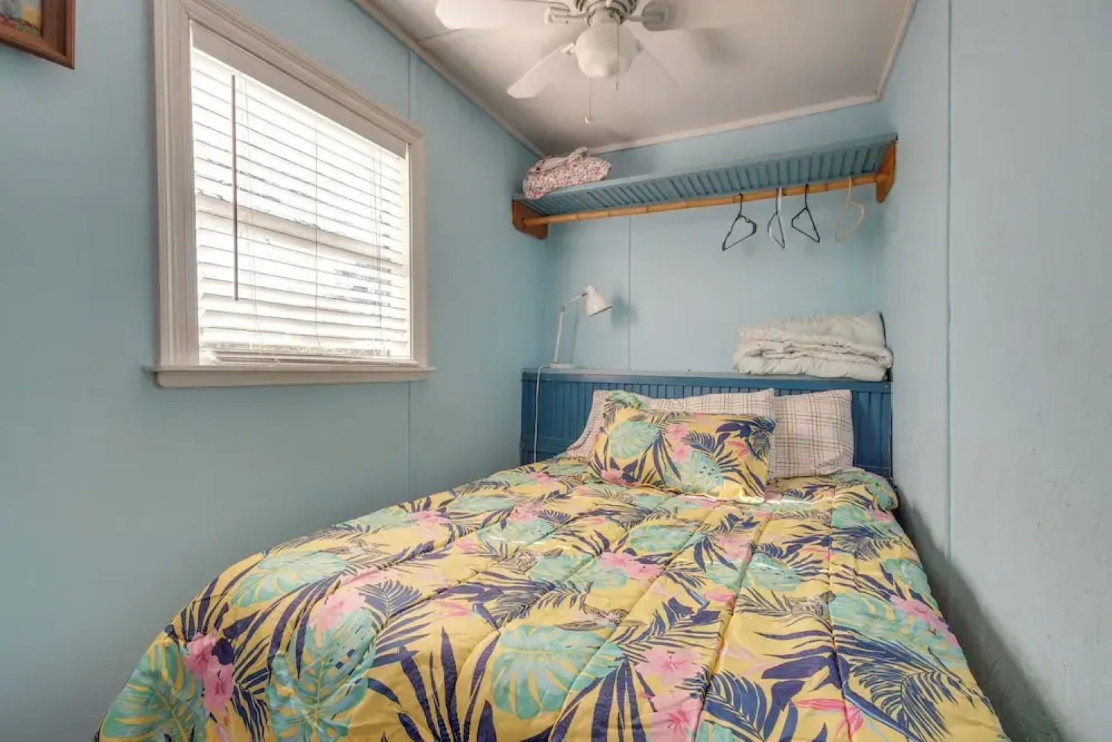 Studio ~ 5 Mi to Waveland Beach & Pier!