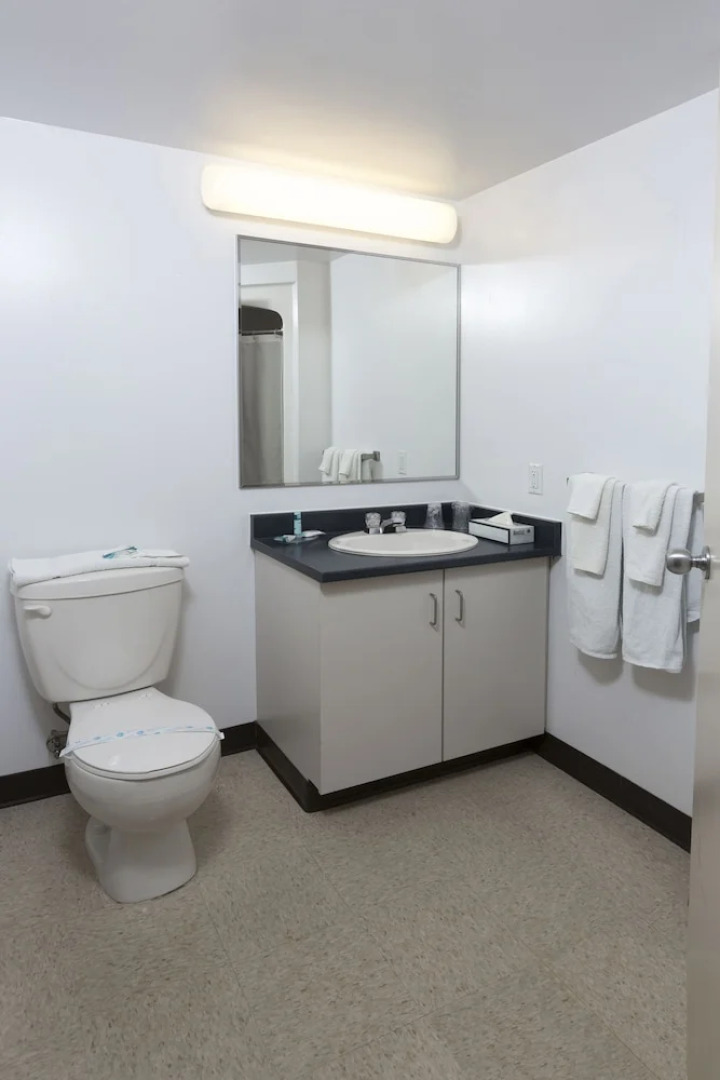 Residence & Conference Centre - Oshawa