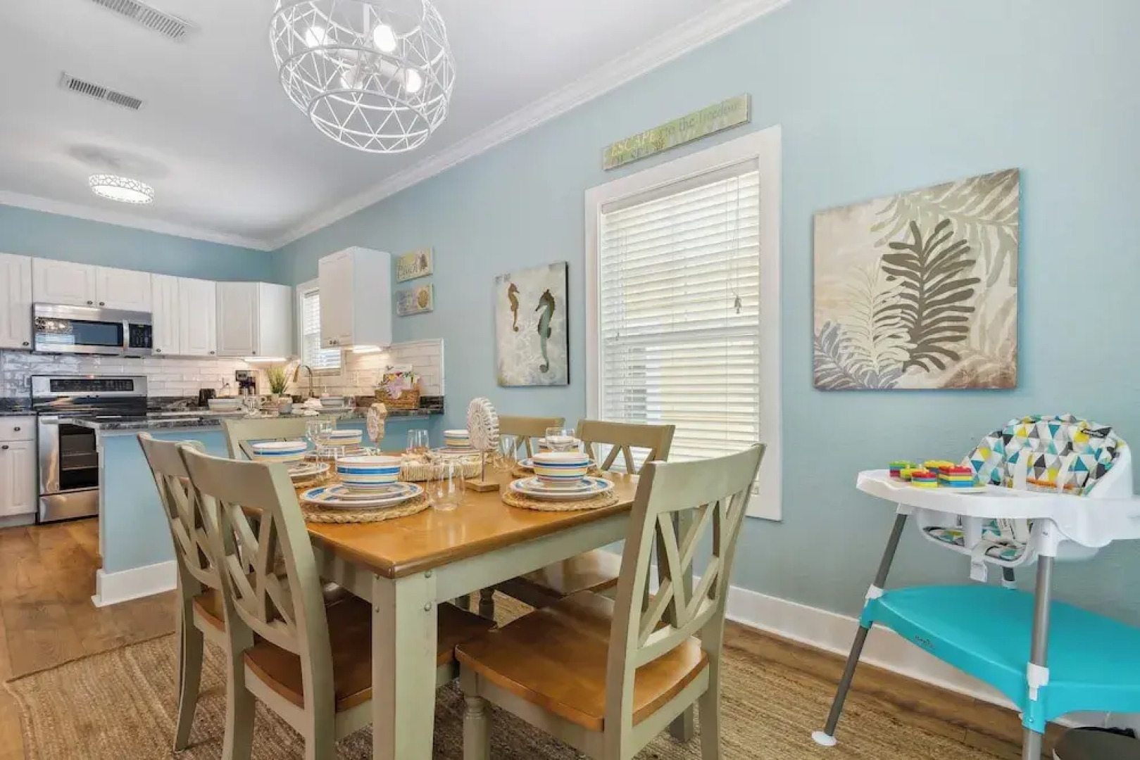 Family-friendly Pensacola Home < 1 Mi to Beach!