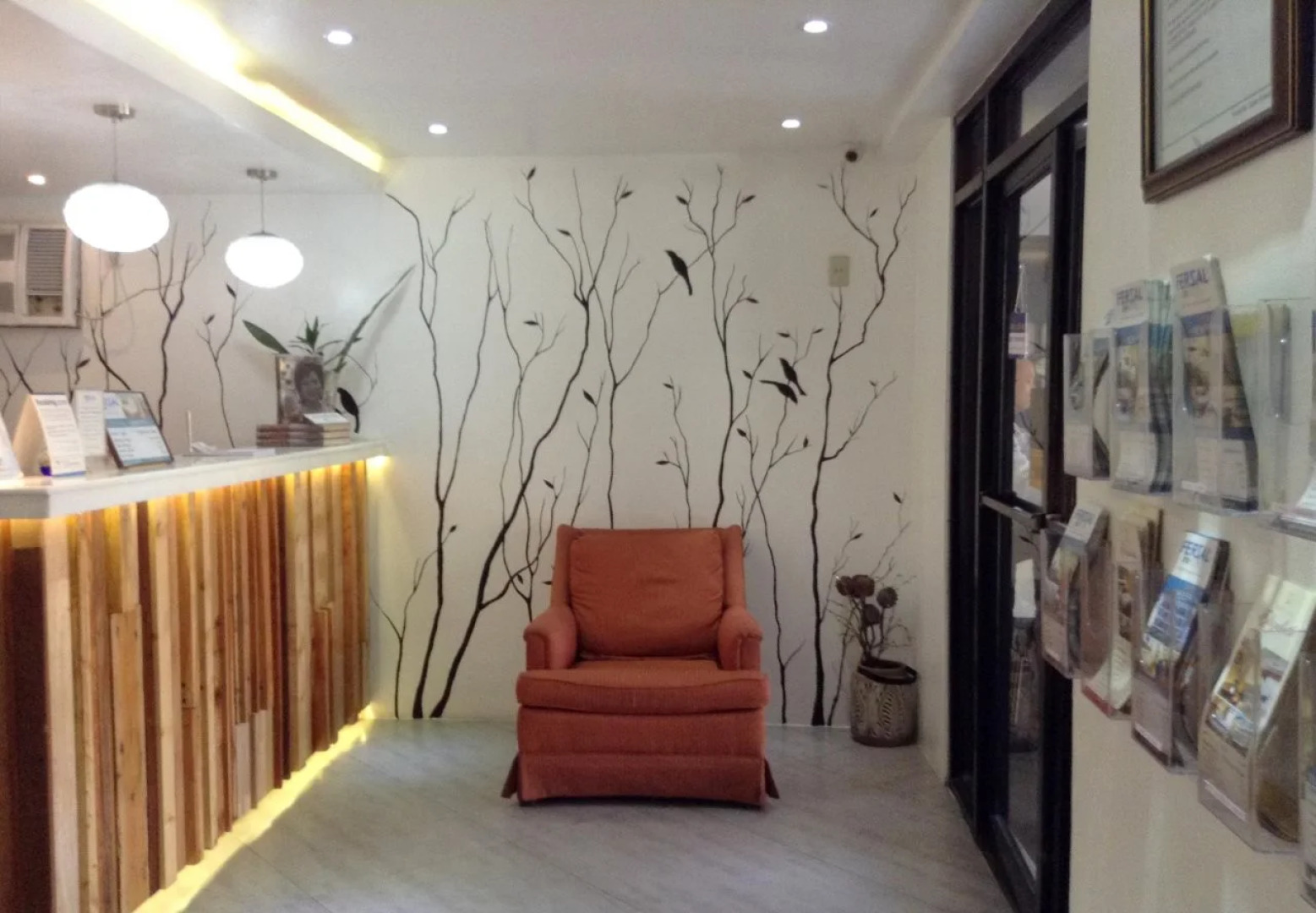 OYO 406 Royal Parc Inn & Suites