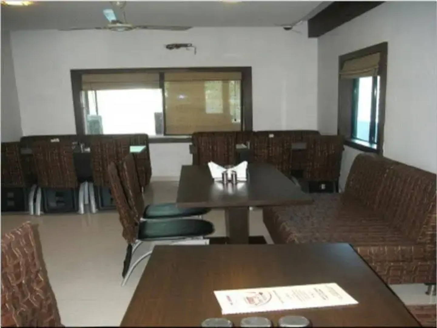 Vista Rooms at Bapu Gandhi Nagar