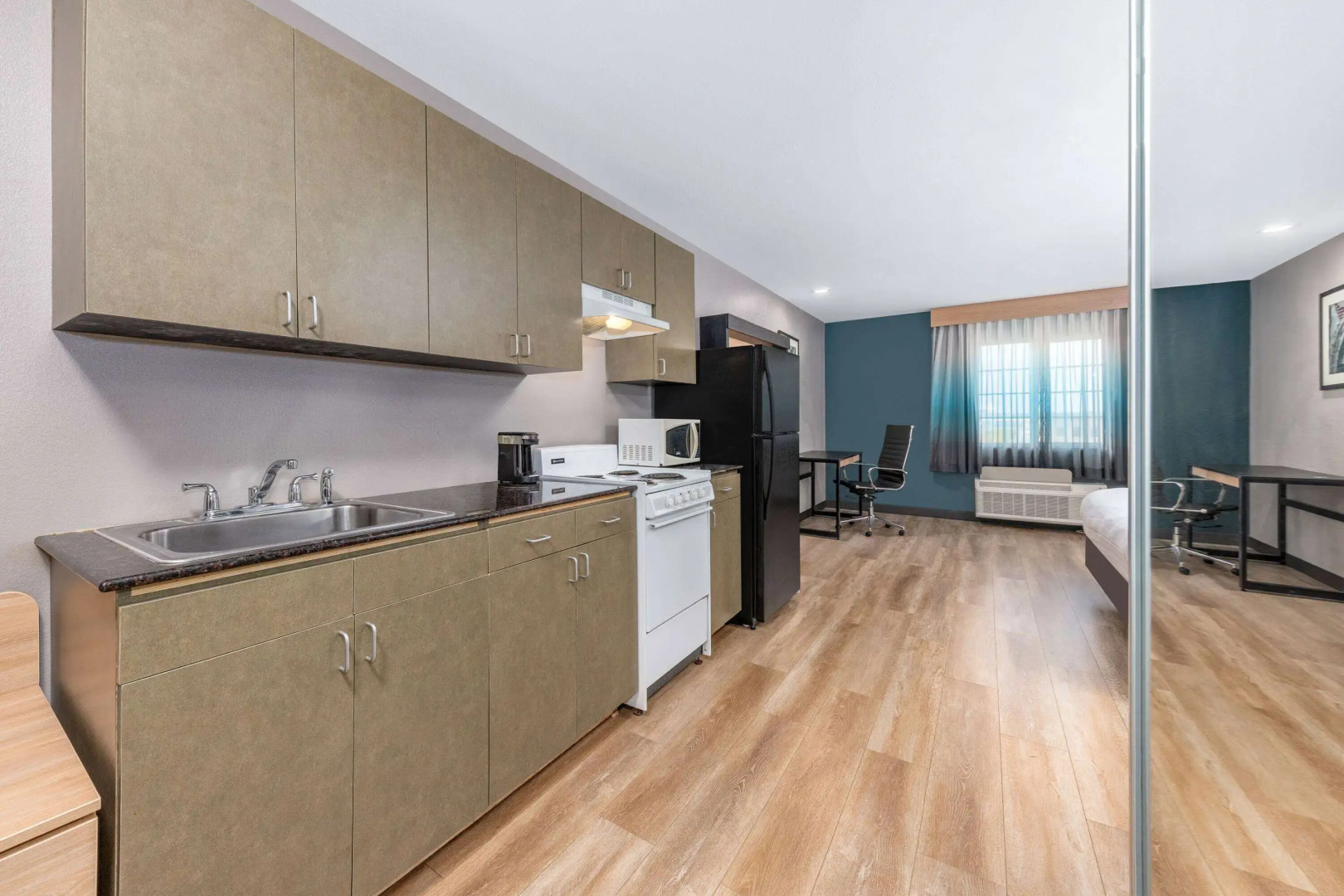 La Quinta Inn & Suites by Wyndham Woodway - Waco South