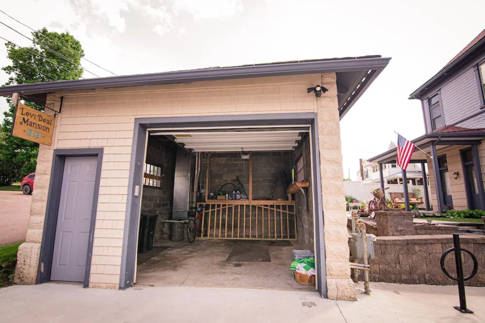 The Levi Deal Mansion Bed & Breakfast