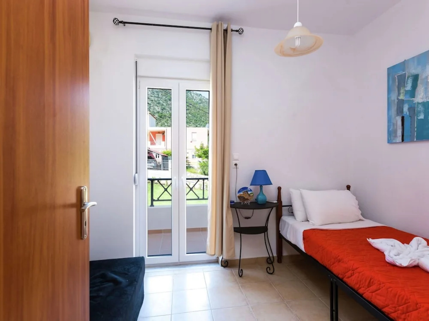 Villa on Hillside, Private Pool, Fantastic Views to bay of Bali and Mountains