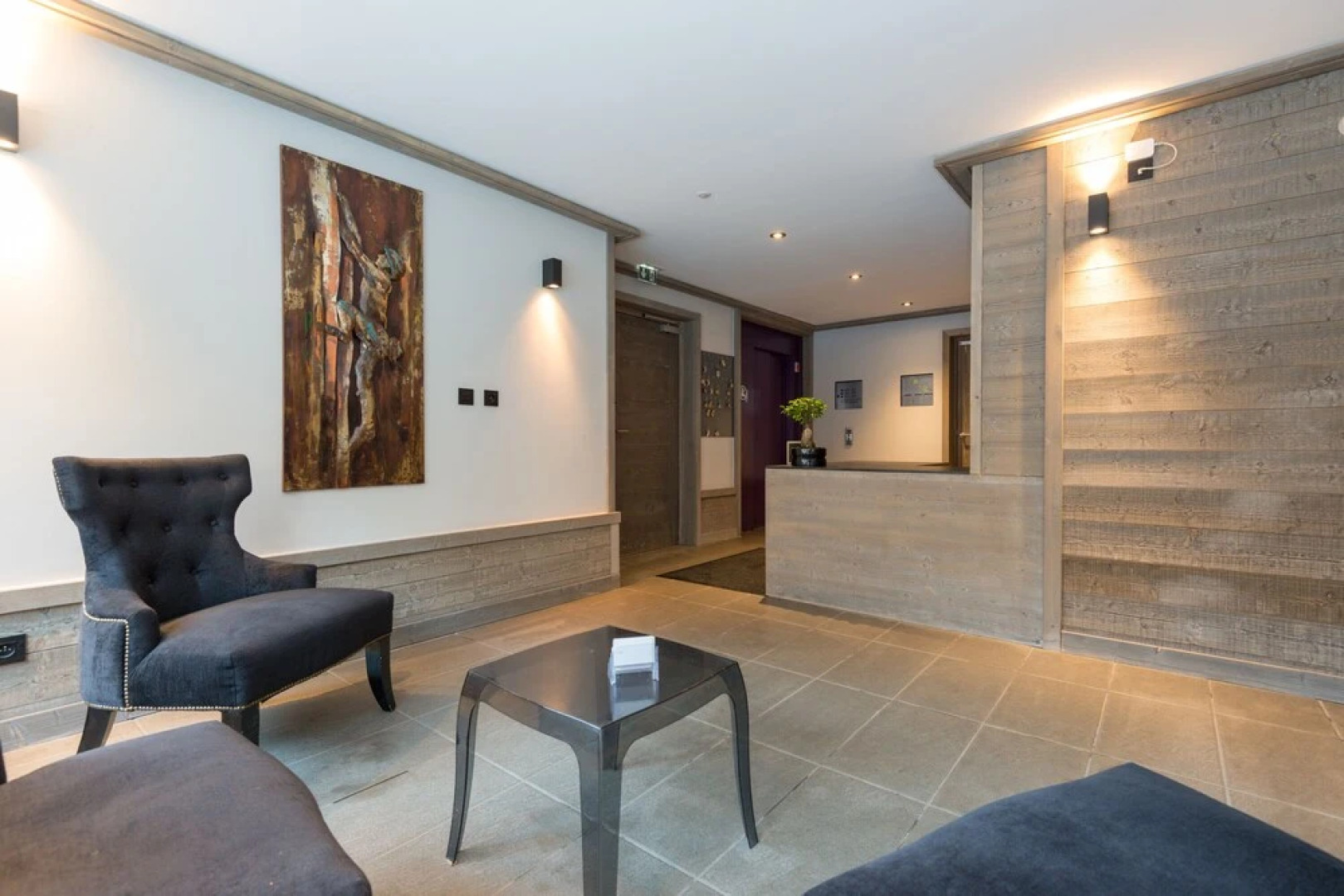 Victoria Lodge, Friendly Hotel