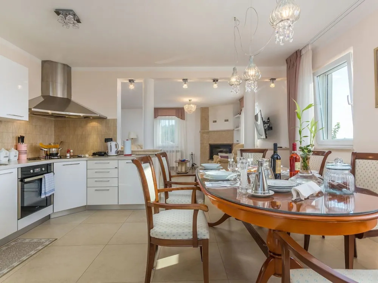 Spacious Holiday Home with Beautiful Sea View From All Parts of the House