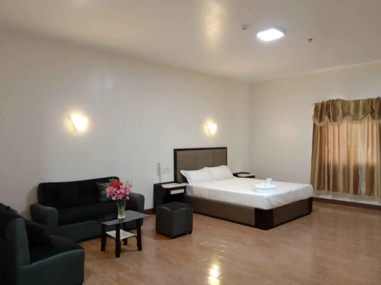 Meaco Royal Hotel- Lucena