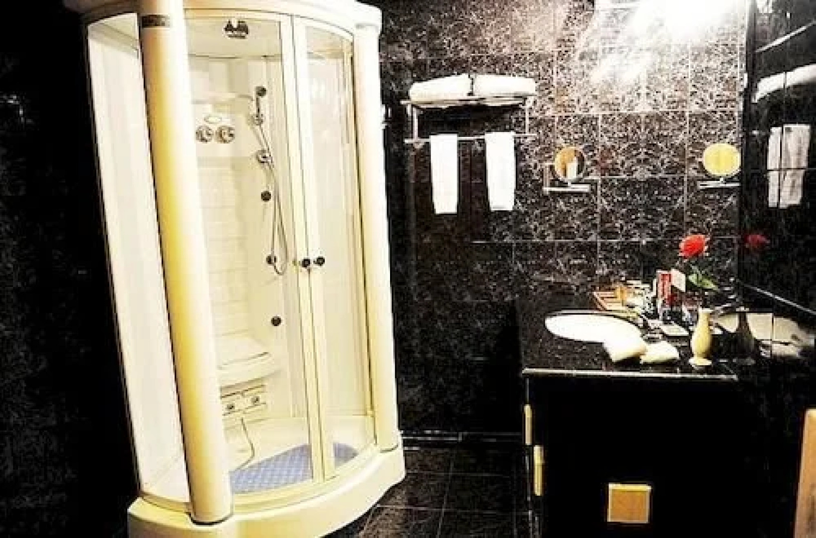 Long Feng Xiang Shangri-La